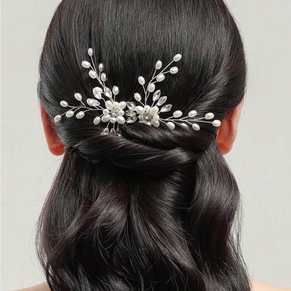 Accessories - Elegant Pearl Hair Accessory (2)